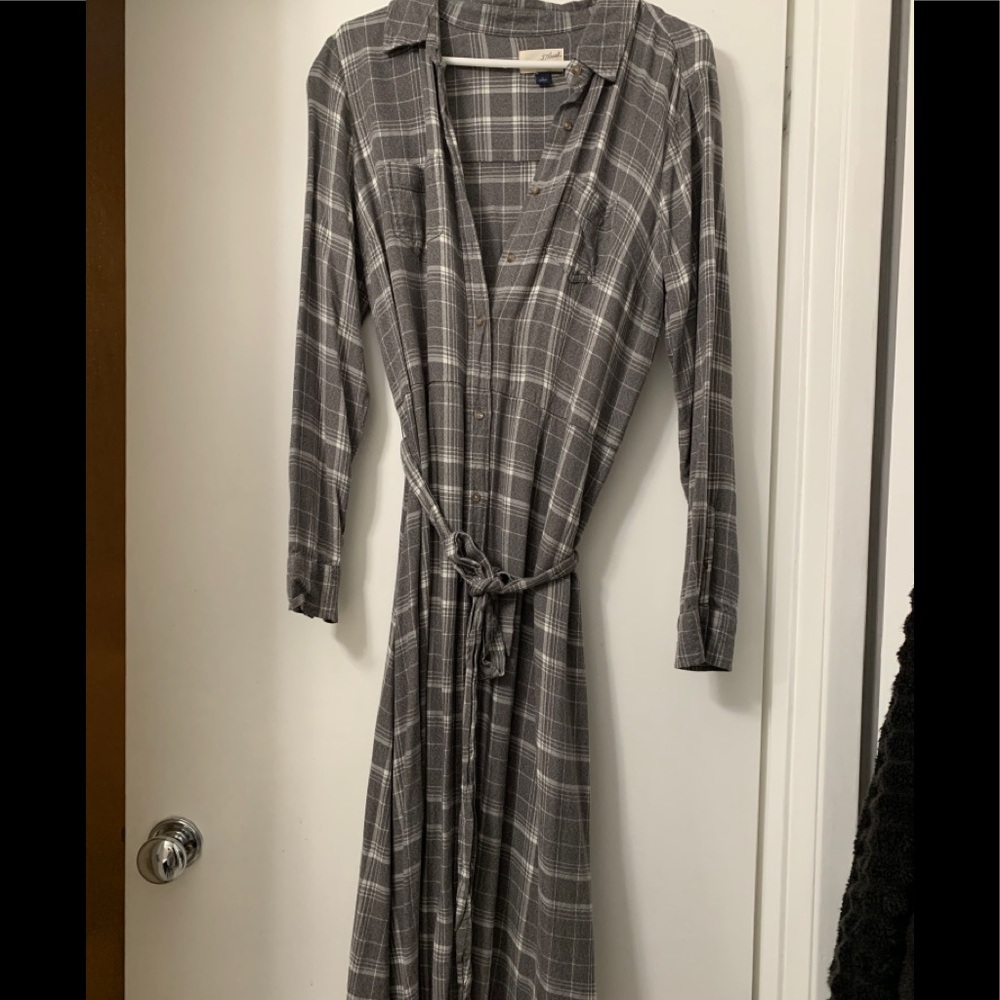 Universal Thread bundle dresses (SOLD) - Picture 2 of 5